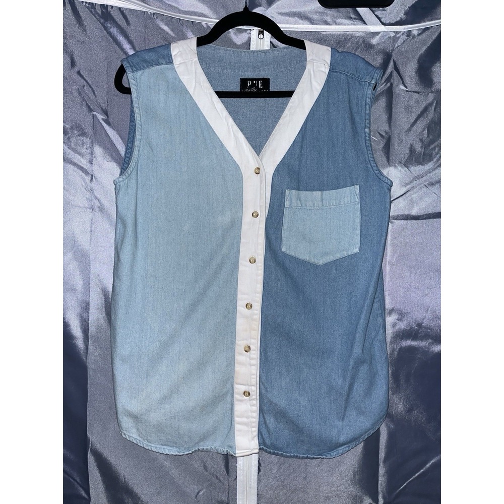 Rue 21 Vintage Color block Denim Vest Top Large Chambray Sleeveless Button up
